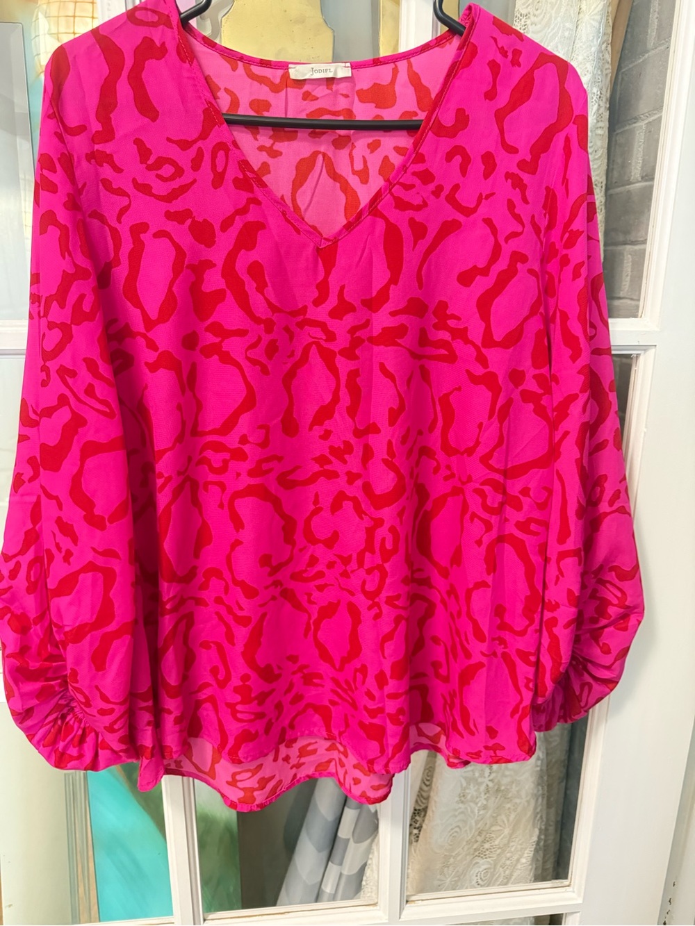 Jodifl Hot Pink and Red V-Neck Printed Blouse